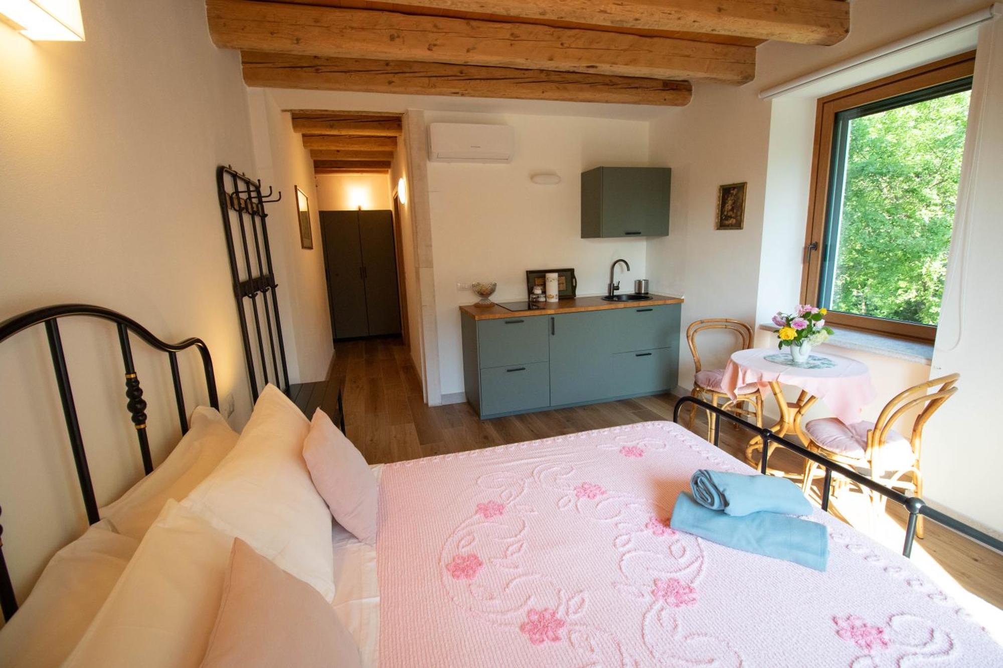 Apartamento Agriturismo Ai Tre Sentieri Aurisina Habitación foto