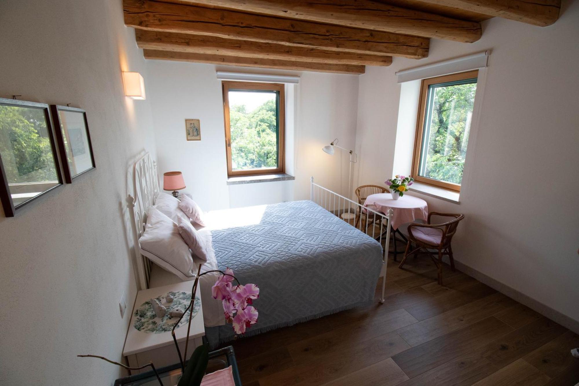 Apartamento Agriturismo Ai Tre Sentieri Aurisina Habitación foto